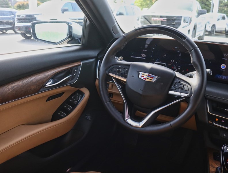 2025 Cadillac CT5 4dr Sdn Premium Luxury