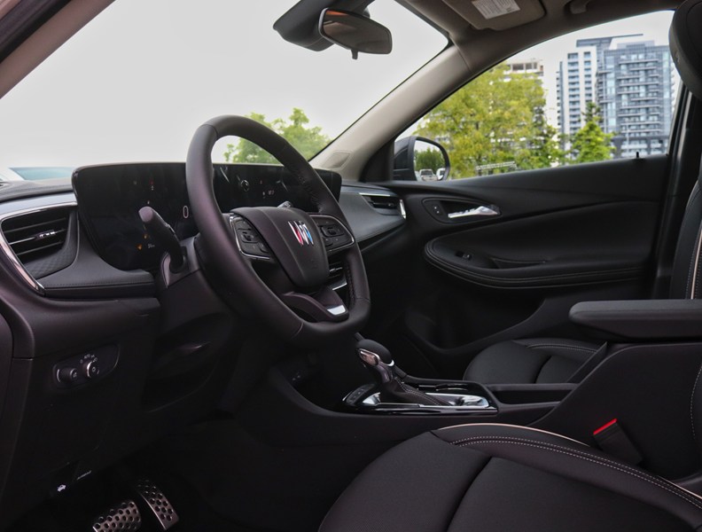 2026 Buick Encore GX AWD 4dr Sport Touring