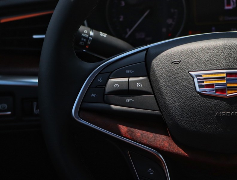 2026 Cadillac XT5 AWD 4dr Premium Luxury
