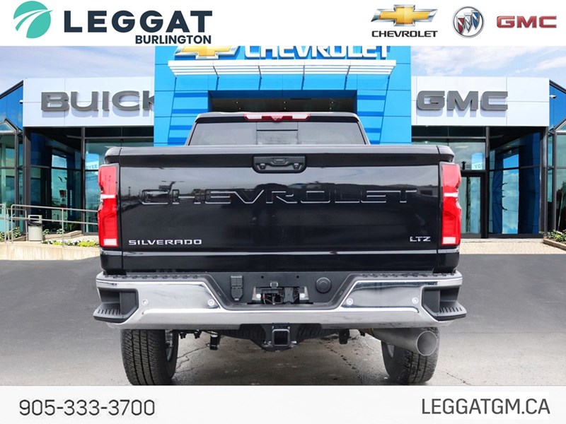 2026 Chevrolet Silverado 3500HD 4WD Crew Cab 172