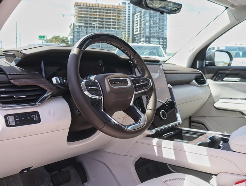 2026 GMC Acadia AWD 4dr Denali