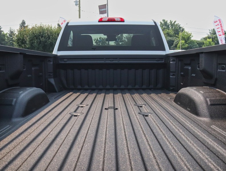 2026 GMC Sierra 2500HD 4WD Reg Cab 142
