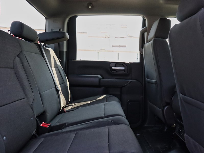 2026 GMC Sierra 3500HD 4WD Crew Cab 159