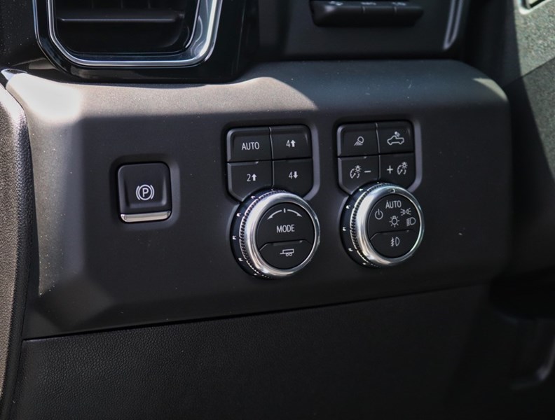 2026 GMC Sierra 3500HD 4WD Crew Cab 172