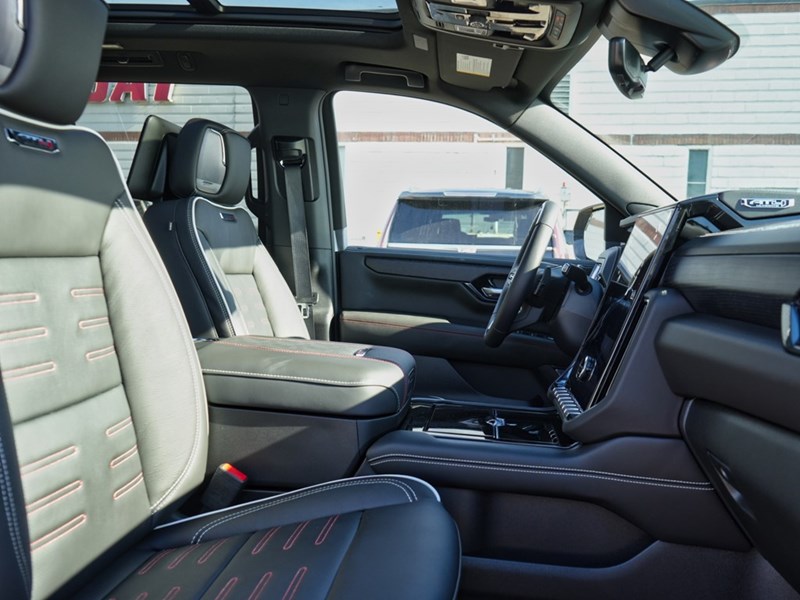 2026 GMC Yukon 4WD 4dr AT4 Ultimate