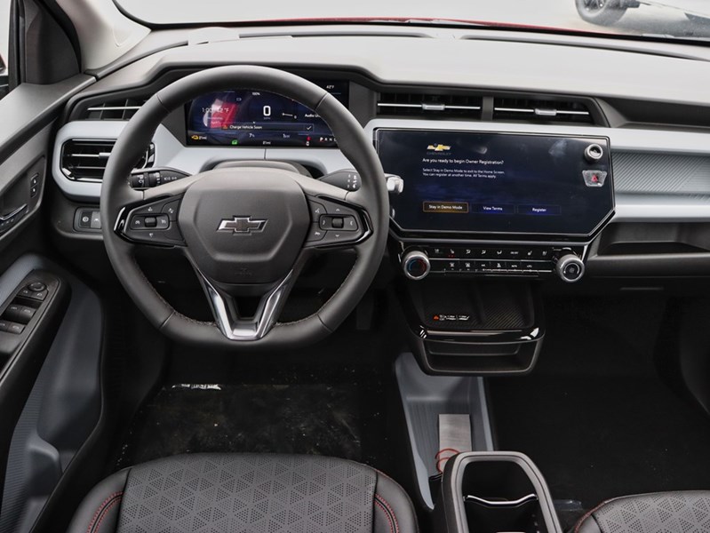 2027 Chevrolet Bolt FWD 4dr RS