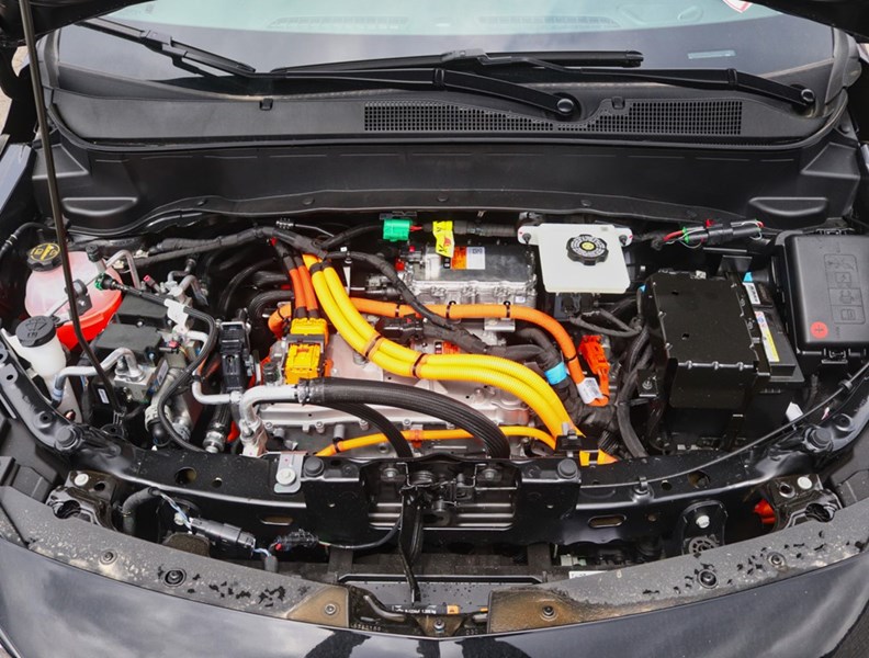 2027 Chevrolet Bolt FWD 4dr LT