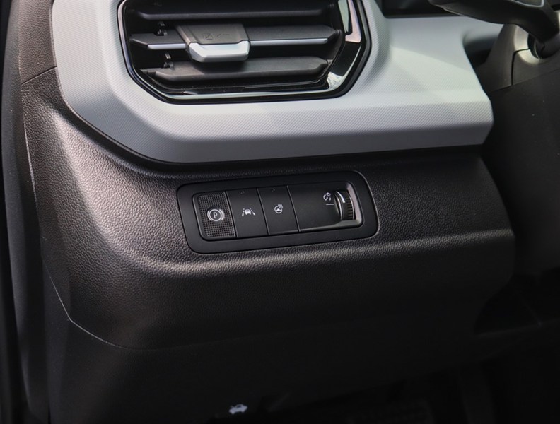 2027 Chevrolet Bolt FWD 4dr LT