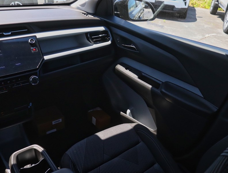 2027 Chevrolet Bolt FWD 4dr LT