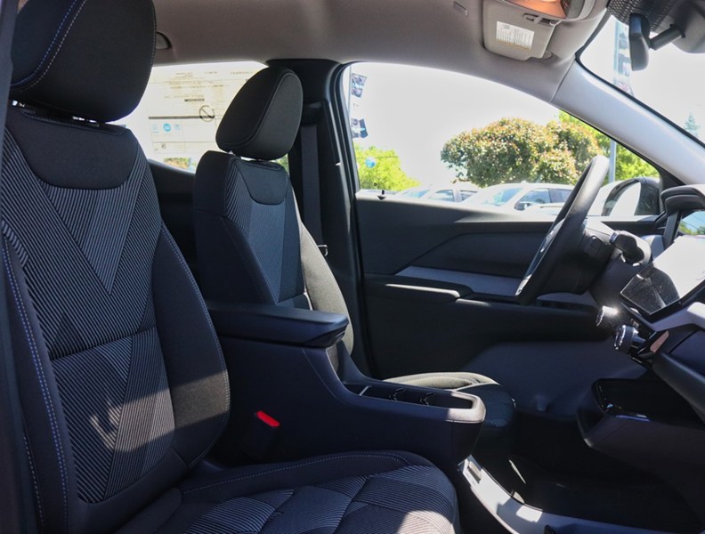 2027 Chevrolet Bolt FWD 4dr LT