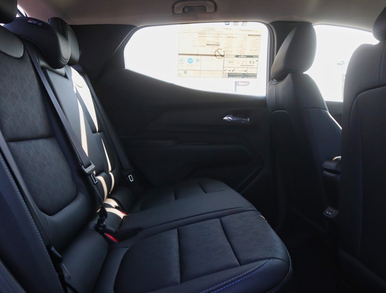 2027 Chevrolet Bolt FWD 4dr LT