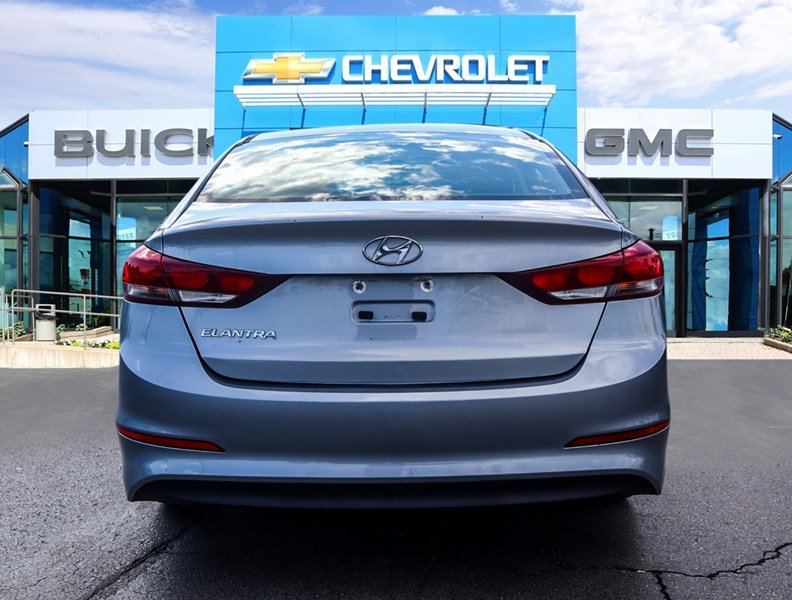 2017 Hyundai Elantra 4dr Sdn Auto LE