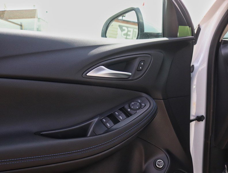 2026 Buick Encore GX AWD 4dr Sport Touring