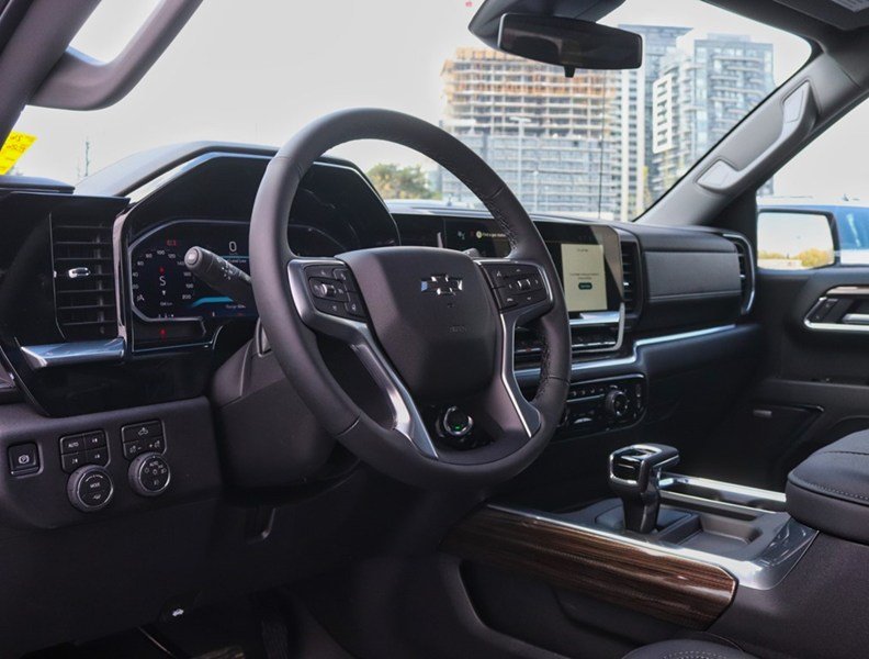 2026 Chevrolet Silverado 1500 4WD Crew Cab 147