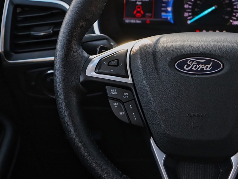 2017 Ford Edge Titanium | AWD | 3.5L | ROOF | NAV | ADPTV CRUISE