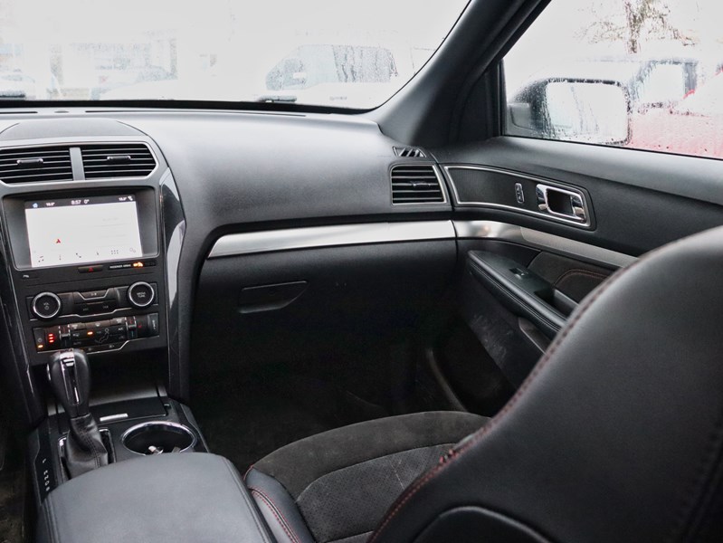 2019 Ford Explorer XLT | 4WD | 2.3L | XLT APP PKG | TWO | NAV | ROOF