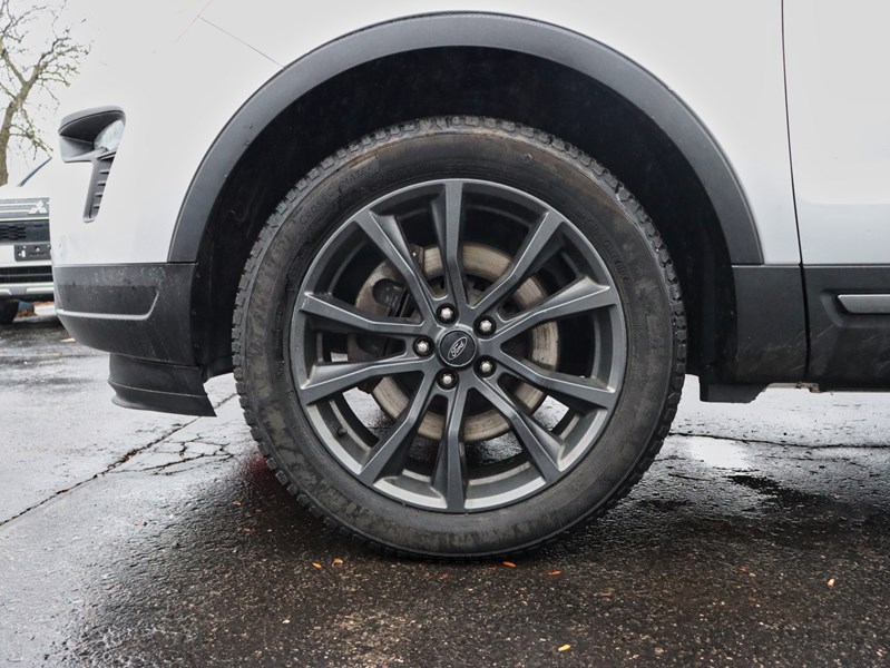 2019 Ford Explorer XLT | 4WD | 2.3L | XLT APP PKG | TWO | NAV | ROOF