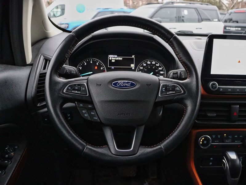 2022 Ford EcoSport SE | 4WD | 2.0L | NAV | REAR CAM | HTD SEATS | 17s
