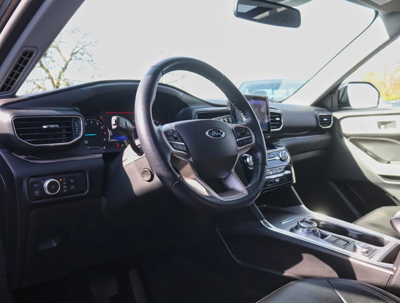 2022 Ford Explorer Limited | 4WD | HYBRID | NAV | ROOF | TOW | 360