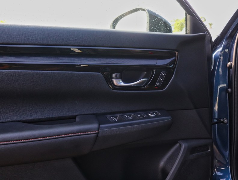 2024 Honda CR-V Hybrid Touring | AWD | 2.0L | ONE OWNER | ACCIDENT FREE