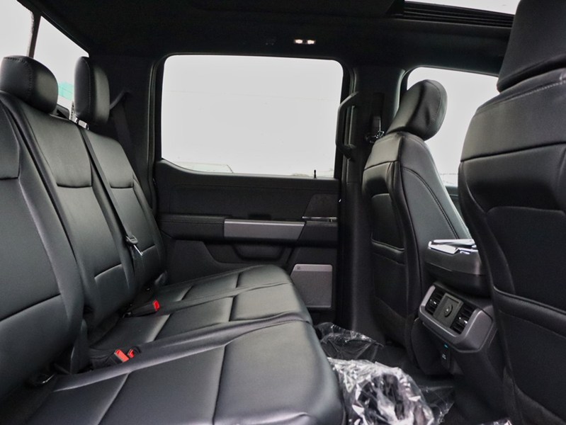 2026 Ford F-150 XLT | 4X4 | 5.0L | 303A |BLK PK PLS |ROOF |BED UTL
