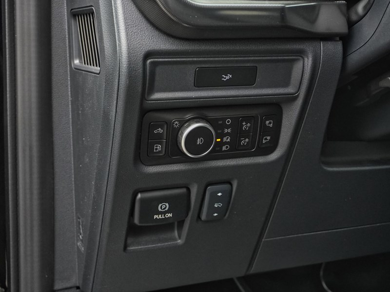 2026 Ford F-150 LARIAT | 4X4 | HYBRID | 502A | BLK PK | ROOF