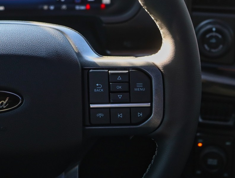 2026 Ford F-150 LARIAT | 4X4 | 3.5L | 501A | BLK PK | ROOF
