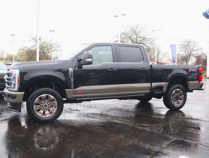 2026 Ford F-250 King Ranch | 4X4 | 6.7L | ROOF | FX4 | MAX RECLINE