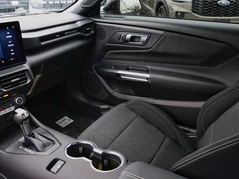 2026 Ford Mustang EcoBoost | 2.3L | 100A | 10-SPD AUTO