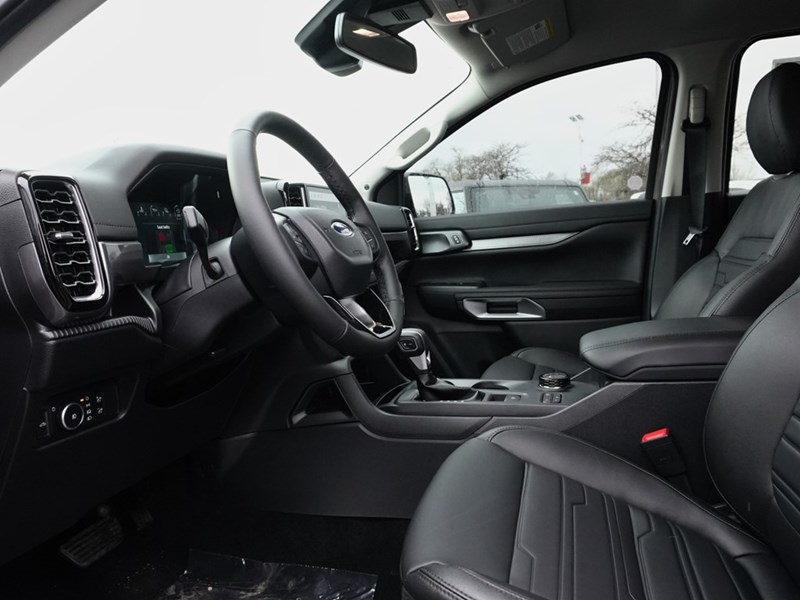 2026 Ford Ranger LARIAT | 4X4 | 2.7L | BLK PK | TOW | CONV PKG