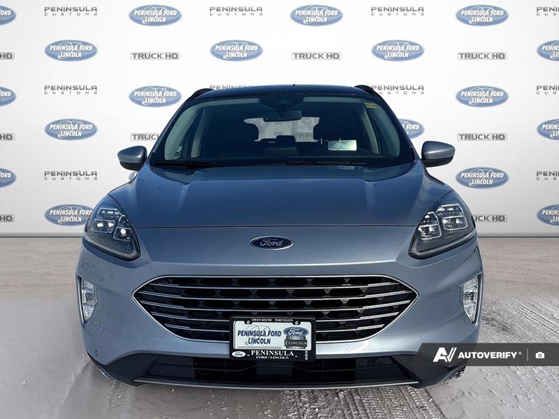 2022 Ford Escape Titanium Hybrid AWD