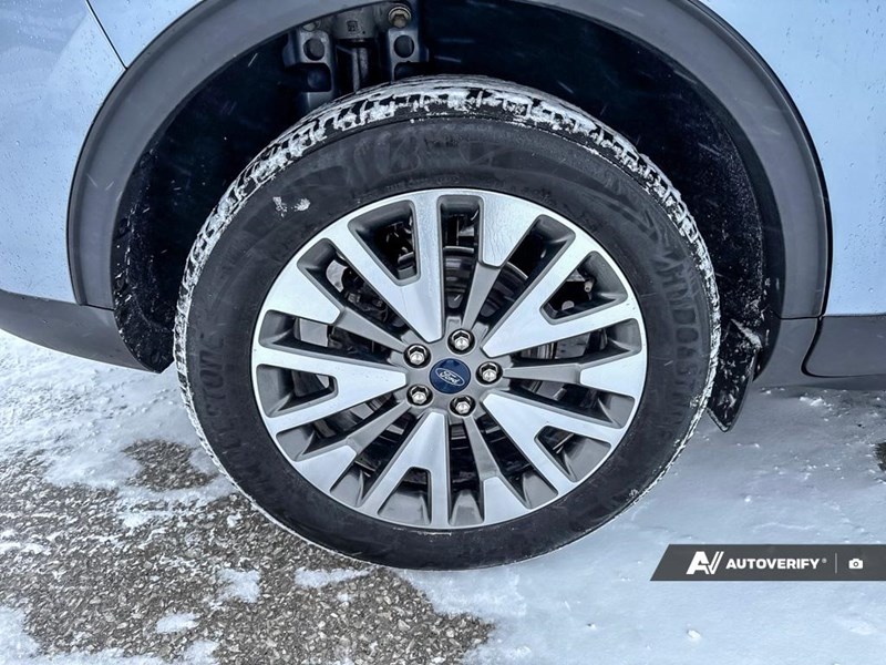 2022 Ford Escape Titanium AWD