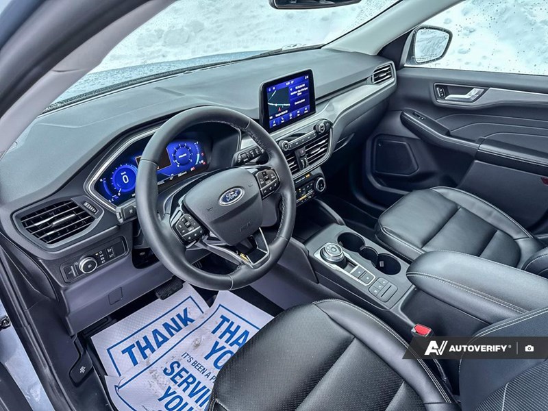 2022 Ford Escape Titanium AWD