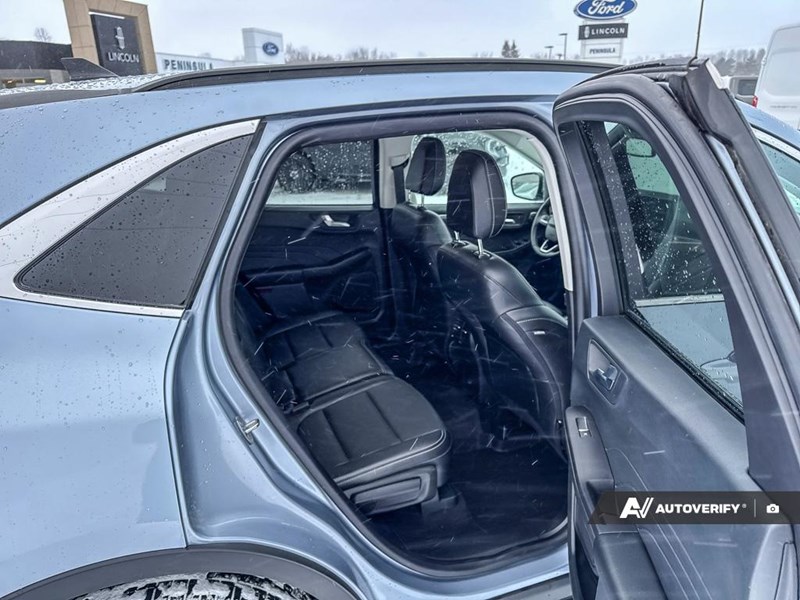 2022 Ford Escape Titanium AWD