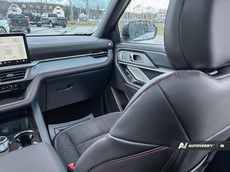 2026 Ford Explorer ST 4WD