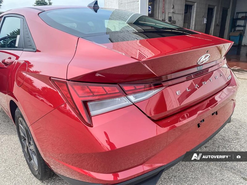 2021 Hyundai Elantra Hybrid Preferred DCT
