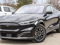 2025 Ford Mustang Mach-E Premium AWD