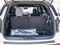2026 Ford Explorer Platinum 4WD
