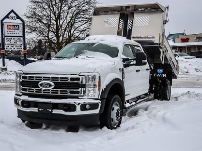 2026 FORD SUPER DUTY F-550 DRW XL 4WD Crew Cab 179" WB 60" CA