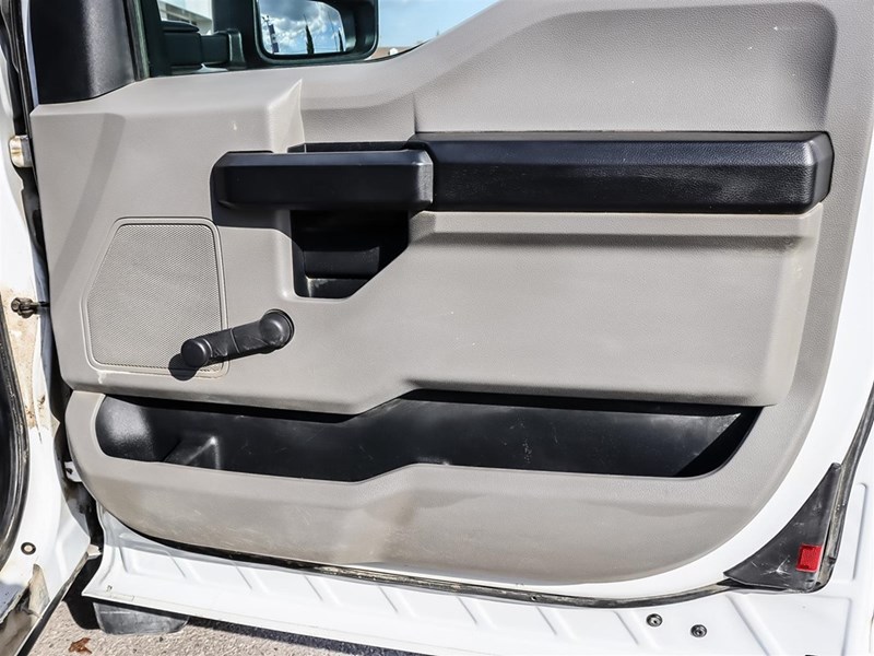 2019 Ford F-450 XL 4WD Crew Cab 8' Box