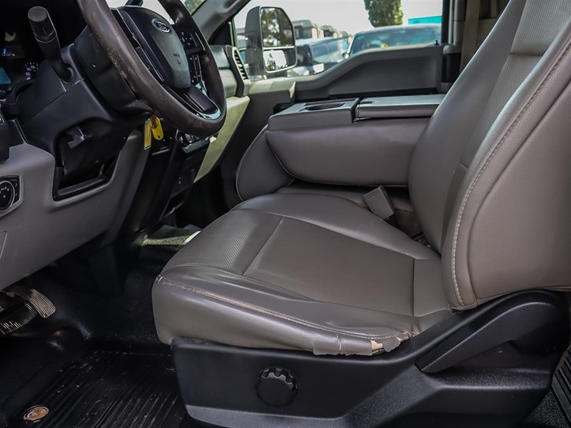 2019 Ford F-450 XL 4WD Crew Cab 8' Box