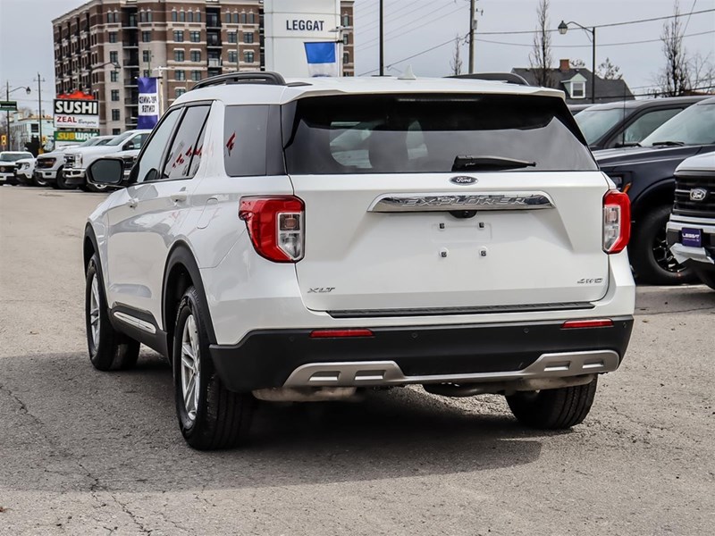 2022 Ford Explorer XLT 4WD
