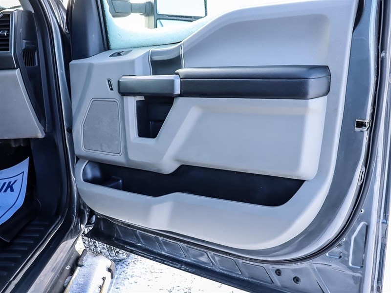 2022 Ford F-250 XLT 4WD Crew Cab 6.75' Box