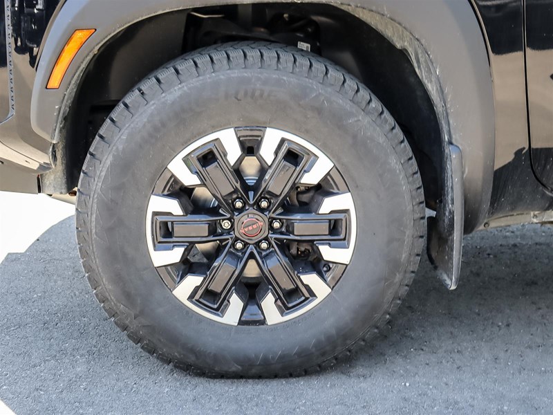 2023 Nissan Frontier Crew Cab PRO-4X Standard Bed 4x4