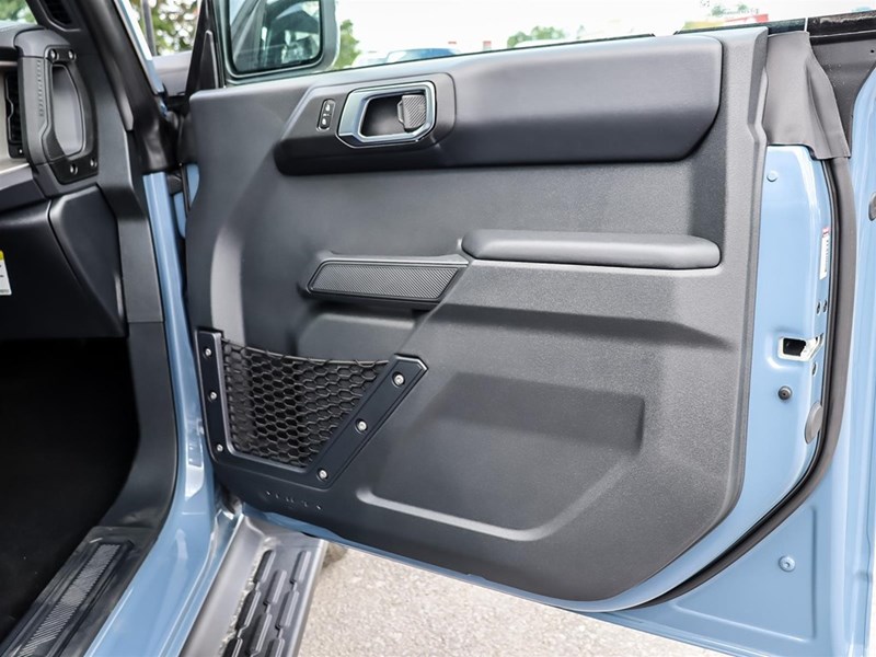 2025 Ford Bronco Outer Banks 4 Door 4x4