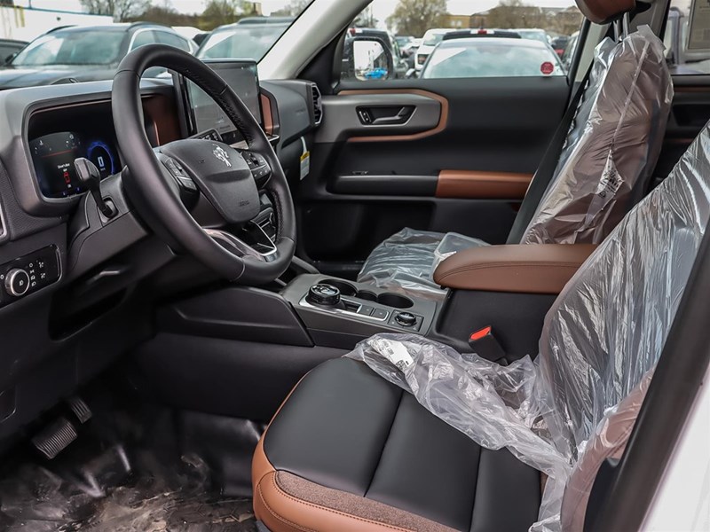 2025 Ford Bronco Sport Outer Banks 4x4