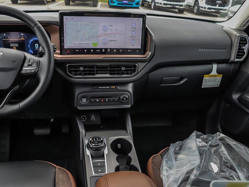 2025 Ford Bronco Sport Outer Banks 4x4