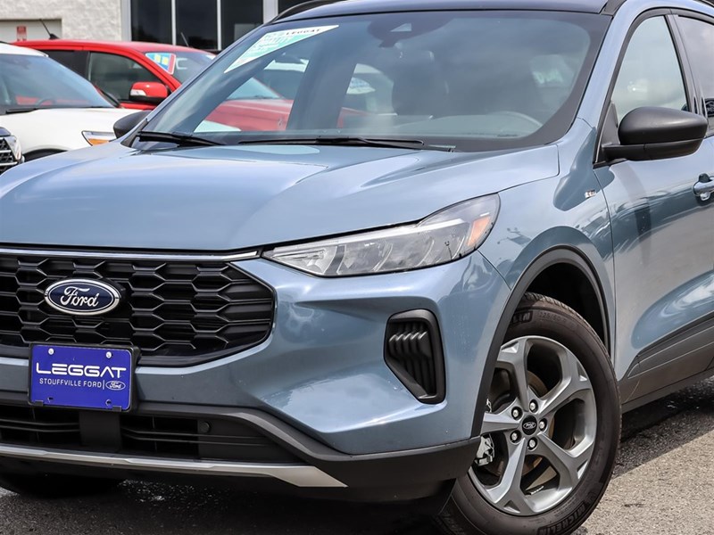 2025 Ford Escape ST-Line AWD HEV