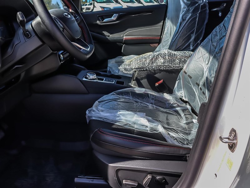 2025 Ford Escape ST-Line AWD