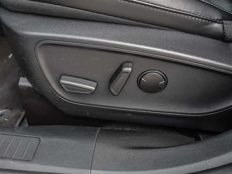 2025 Ford Escape PHEV FWD